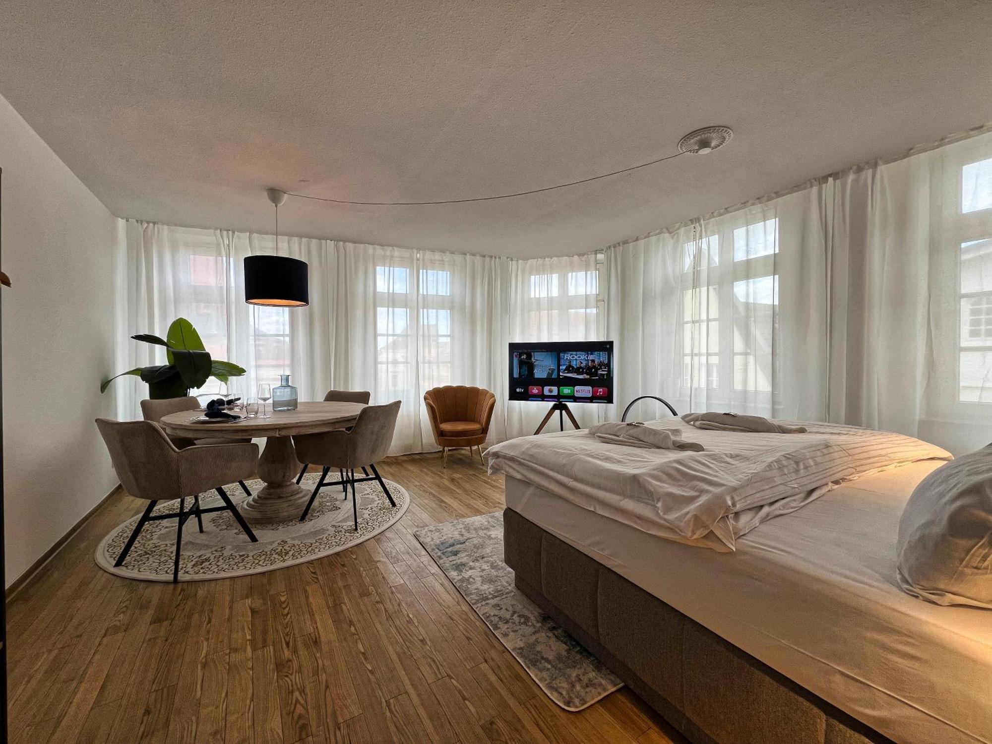 Nr 3 Lichtdurchflutetes Apartment Am Historischen Marktplatz 66 Qm #Cosiness Company 23 Schwerin  Zewnętrze zdjęcie